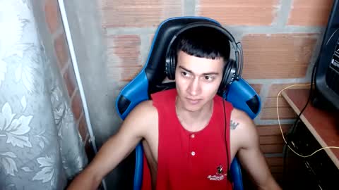 Snapshot of flacolatind chatting on 01/03/25, 12:33 FLACO online show from 01/03/25, 12:33