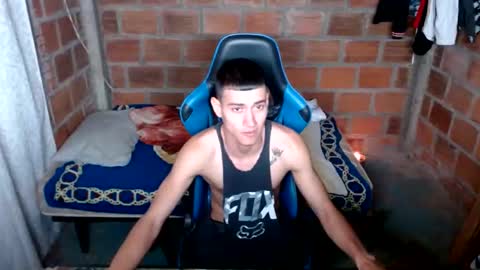 Snapshot of flacolatind chatting on 01/19/25, 04:33 FLACO online show from 01/19/25, 04:33