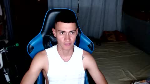 Snapshot of flacolatind chatting on 09/23/25, 07:39 FLACO online show from 09/23/25, 07:39