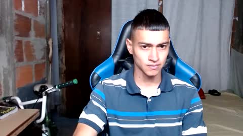 Snapshot of flacolatind chatting on 10/11/25, 03:43 FLACO online show from 10/11/25, 03:43