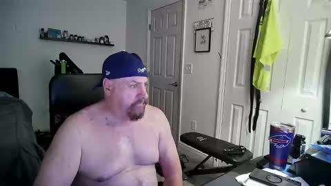 Snapshot of flaguy3233 chatting on 01/13/25, 04:19 Florida guy online show from 01/13/25, 04:19