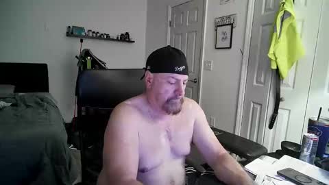 Snapshot of flaguy3233 chatting on 02/09/25, 08:45 Florida guy online show from 02/09/25, 08:45