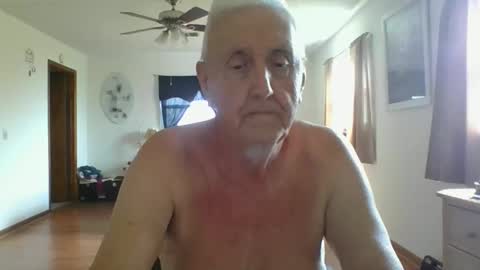 flamale65to online show from 04/17/26, 08:23