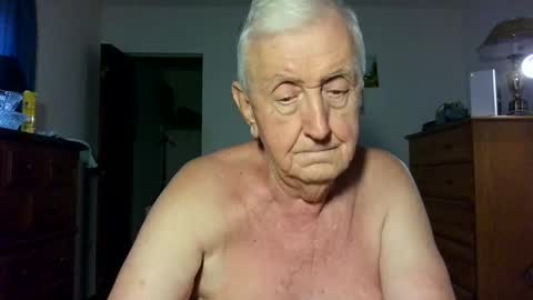 Snapshot of flamale65to chatting on 05/30/26, 11:24 flamale65to online show from 05/30/26, 11:24