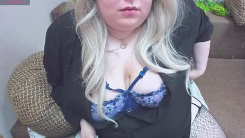 Gabrielle online show from 01/04/25, 02:04