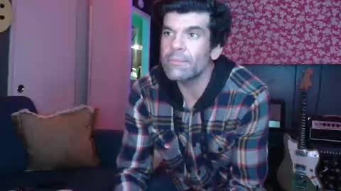 Snapshot of flanneldong chatting on 09/26/25, 02:15 Flannel Dong online show from 09/26/25, 02:15