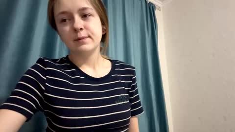 Snapshot of fleshpoetry chatting on 02/27/26, 01:16 Emma online show from 02/27/26, 01:16