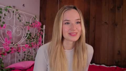 Snapshot of fletahargenrader chatting on 11/10/25, 01:32 Amina online show from 11/10/25, 01:32