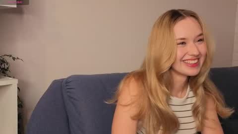 Amina online show from 04/18/26, 12:09