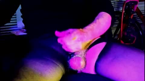 Snapshot of fleurdumale chatting on 12/04/24, 06:28 shameless flirt online show from 12/04/24, 06:28