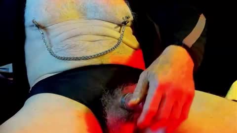 Snapshot of fleurdumale chatting on 10/15/25, 05:57 shameless flirt online show from 10/15/25, 05:57