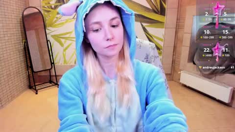 FlexiMona online show from 03/28/26, 09:42