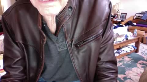 Snapshot of flip4u chatting on 02/02/25, 10:49 flip4u online show from 02/02/25, 10:49