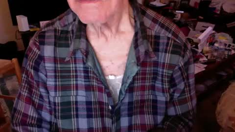 Snapshot of flip4u chatting on 10/05/25, 02:04 flip4u online show from 10/05/25, 02:04