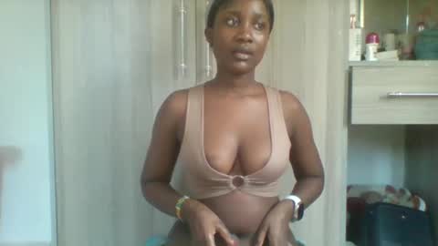 flirty_arrya online show from 05/20/26, 09:15
