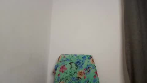flirty_arrya online show from 07/15/26, 07:02