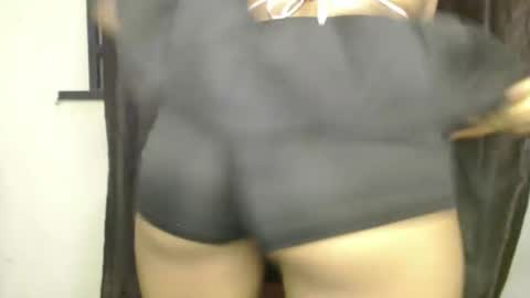 Snapshot of flirty_xxbonny chatting on 05/29/26, 11:25 flirty_xxbonny online show from 05/29/26, 11:25