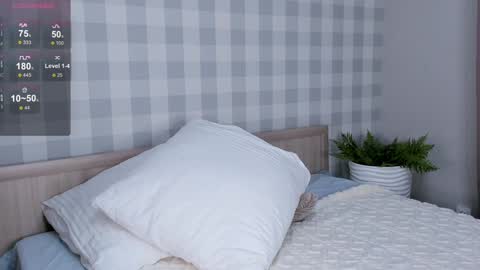 Emely  online show from 12/24/24, 09:11