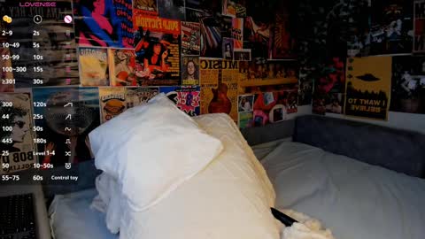 Emely  online show from 03/09/25, 12:10