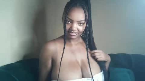 Snapshot of flirtymimie chatting on 11/06/25, 02:18 flirtymimie online show from 11/06/25, 02:18