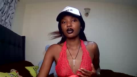 Snapshot of flirtyy_sheery chatting on 01/06/25, 12:24 sheery online show from 01/06/25, 12:24