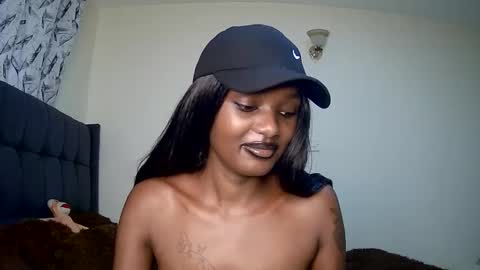 Snapshot of flirtyy_sheery chatting on 01/24/25, 06:46 sheery online show from 01/24/25, 06:46