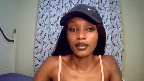 Snapshot of flirtyy_sheery chatting on 02/21/25, 06:40 sheery online show from 02/21/25, 06:40