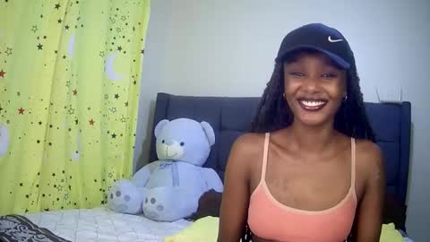 Snapshot of flirtyy_sheery chatting on 10/14/25, 05:47 sheery online show from 10/14/25, 05:47