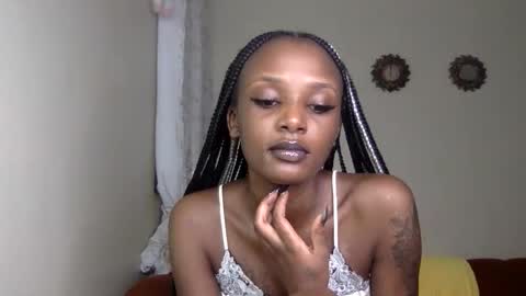 sheery online show from 03/11/26, 11:00