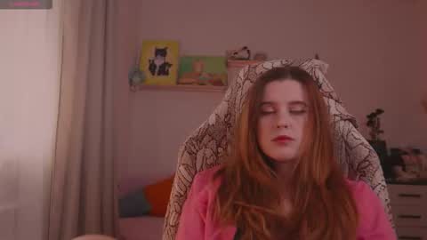 Snapshot of flonodo chatting on 11/26/25, 01:34 Eliza online show from 11/26/25, 01:34