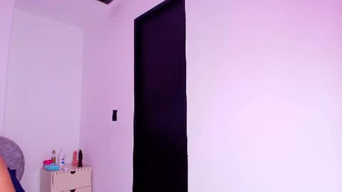 Flordecayena  online show from 06/11/26, 03:04