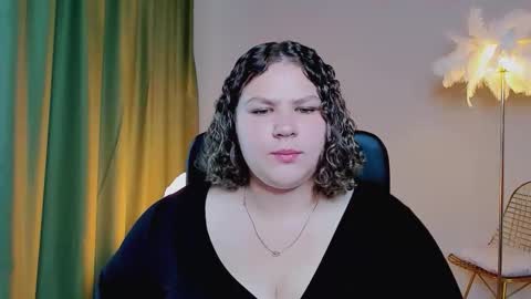 florenceanderson_ online show from 09/18/25, 07:54