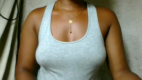 florencia011 online show from 03/13/26, 04:46