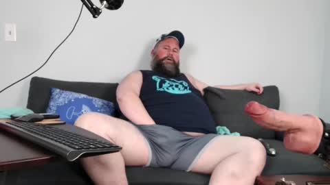 Snapshot of floridabearlive chatting on 02/06/25, 01:05 FloridaBearLive online show from 02/06/25, 01:05