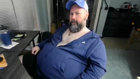 Snapshot of floridabearlive chatting on 11/07/25, 12:10 FloridaBearLive online show from 11/07/25, 12:10