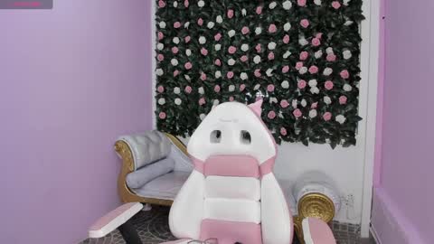 Snapshot of flower_dulce chatting on 01/18/25, 11:43 Dulce online show from 01/18/25, 11:43