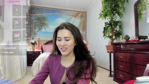 Nicole online show from 02/12/25, 04:01