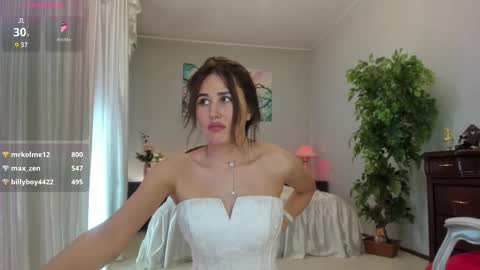 Nicole online show from 03/11/25, 08:20