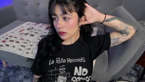 Its a pleasure to meet you. Im Flower. Help me reach 1k. Follow me. online show from 04/10/26, 11:59