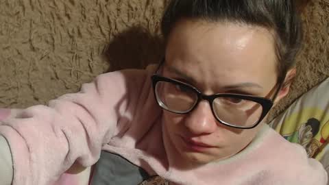 Snapshot of flowercandydoll chatting on 01/12/25, 07:42 say meow and send tip online show from 01/12/25, 07:42