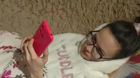 Snapshot of flowercandydoll chatting on 02/14/25, 06:29 say meow and send tip online show from 02/14/25, 06:29