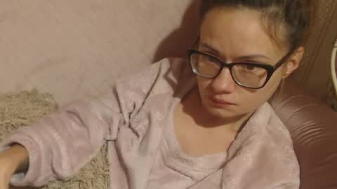 Snapshot of flowercandydoll chatting on 10/27/25, 11:36 say meow and send tip online show from 10/27/25, 11:36