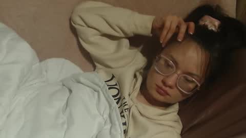 say meow and send tip  online show from 03/18/26, 05:27