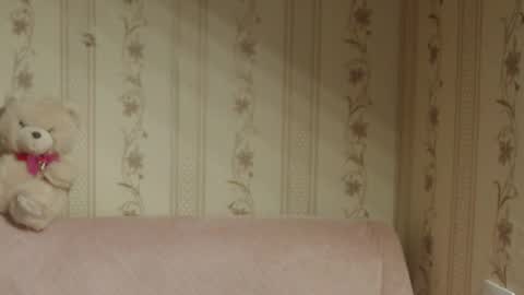 say meow and send tip  online show from 10/29/25, 05:36