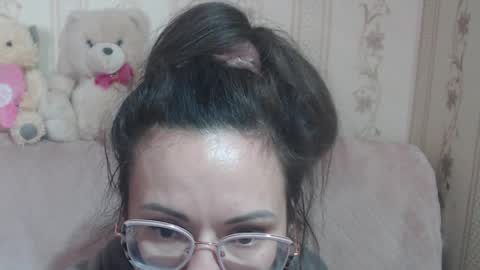 say meow and send tip  online show from 03/27/26, 09:42