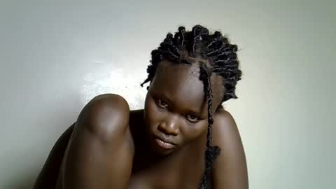 flowerdiva002 online show from 11/23/25, 08:52