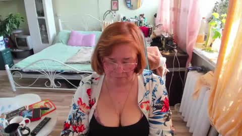 Flowerlower online show from 05/27/26, 11:51