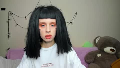 Flower online show from 09/14/25, 05:56