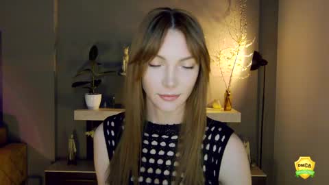 Snapshot of flowerr_powerr chatting on 04/10/26, 08:57 Katrin online show from 04/10/26, 08:57