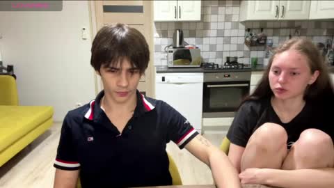 flowerscouple online show from 05/02/26, 10:15